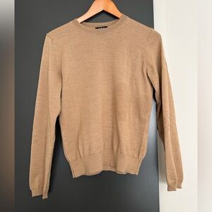 APC long sleeve size small